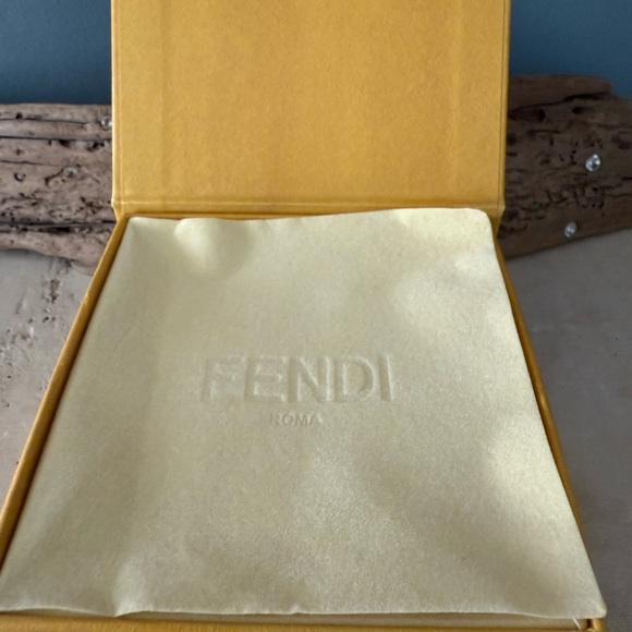 Fendi FF Chain Bracelet - New in Box - Picture 5 of 7